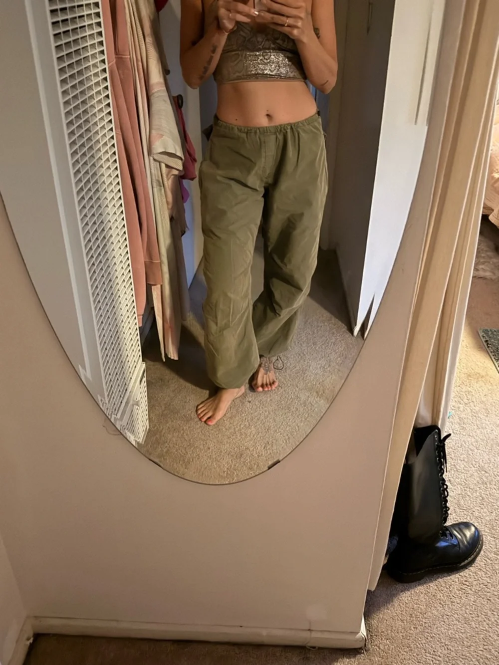 Vintage Olive Green Wide-Leg cargo Pants - Picture 1 of 3